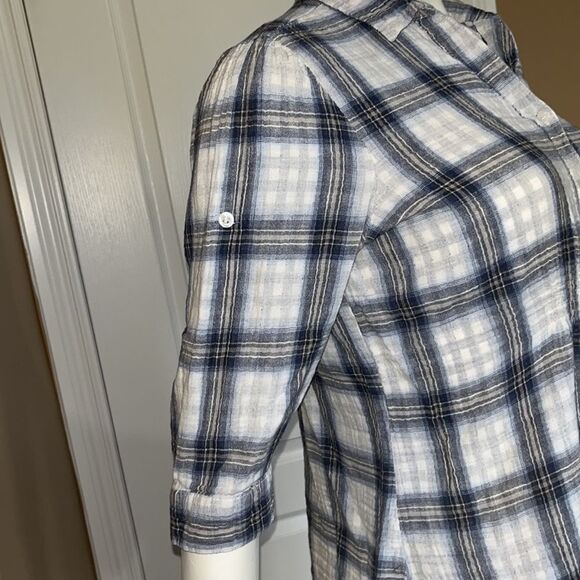 Women (can be Maternity) button down shirt/Size XL - Picture 8 of 9